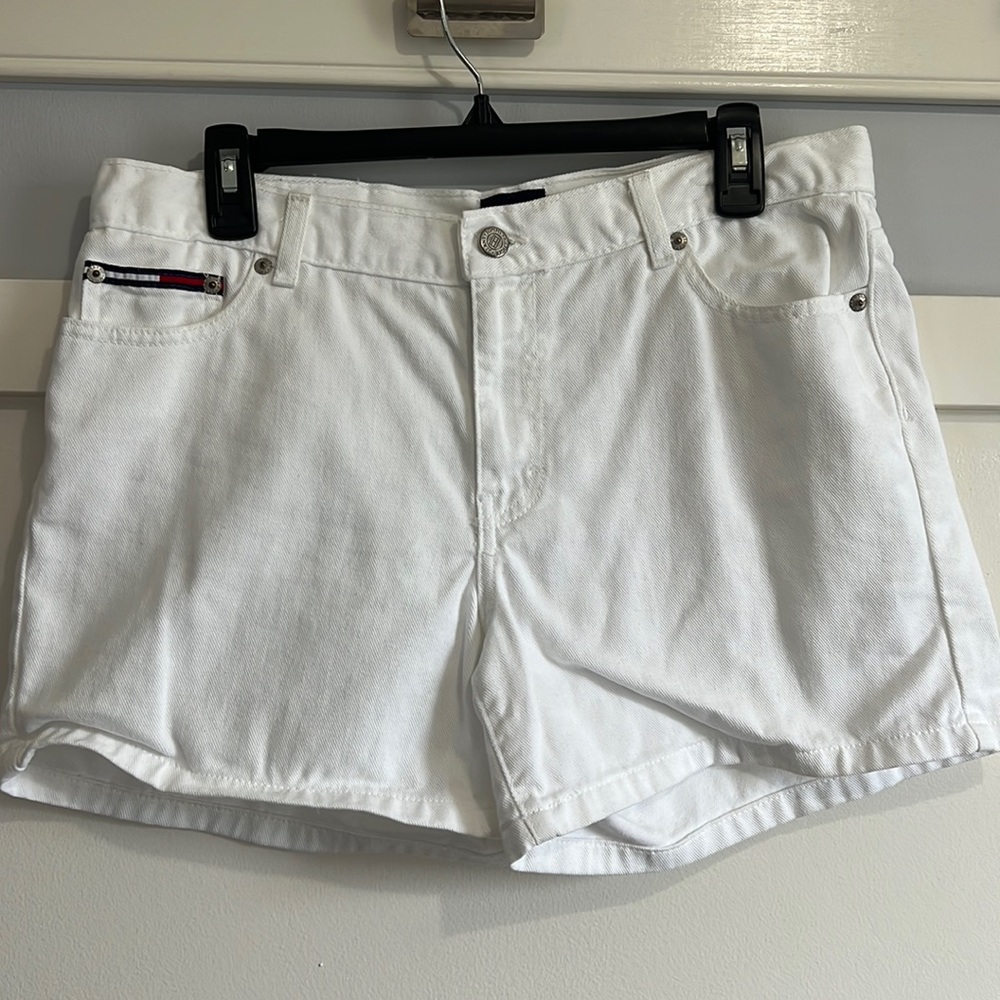 White Tommy Hilfiger Shorts:)